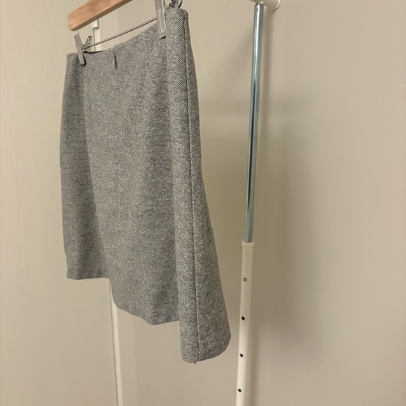 Aritzia Wilfred Mini Skirt - Size 8 - Picture 8 of 11